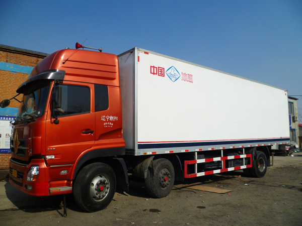東風(fēng)牌冷藏車(chē)